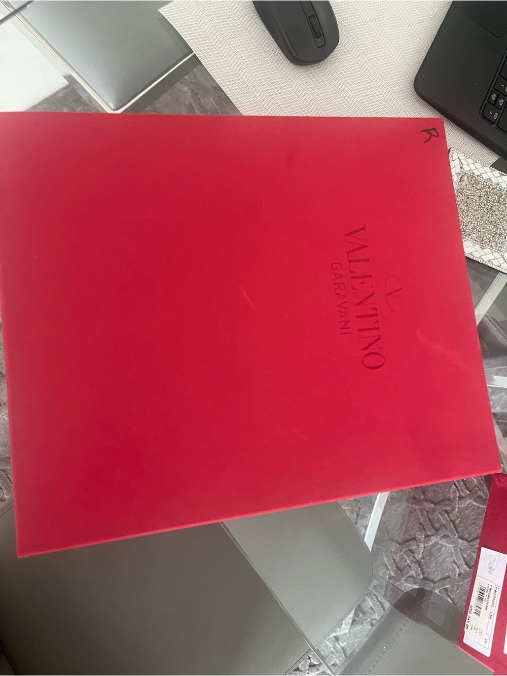 Valentino Garavani with Bold Red Designer box NEW NEVER USE - Picture 9 of 9